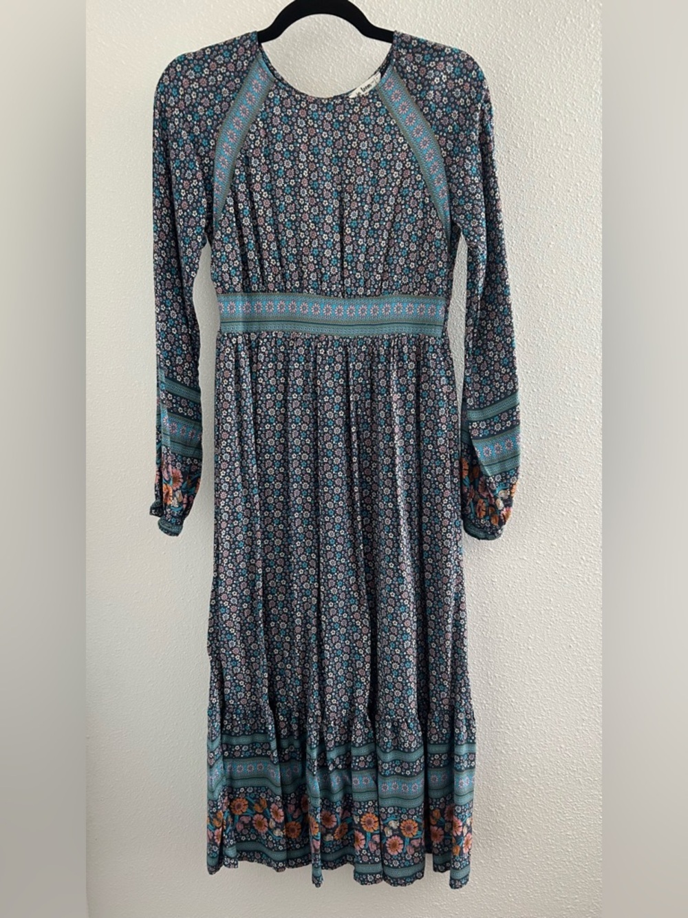 In Loom Bohemian Floral Long-Sleeve Maxi Dress in Teal and Navy